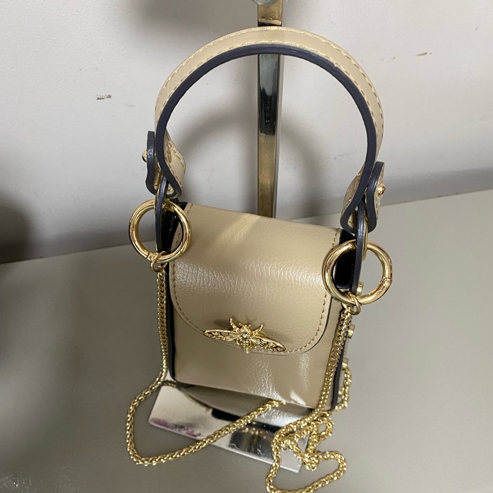 Super cute Gucci looking bag - Picture 3 of 5